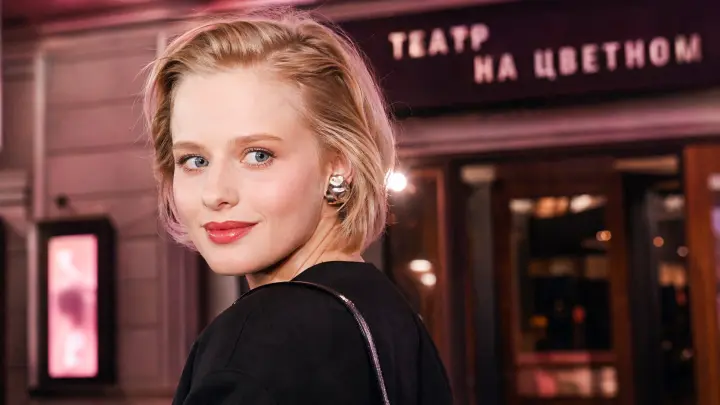 Саша Бортич призывала «шатать» Россию. И ничего — снова на «красной дорожке»