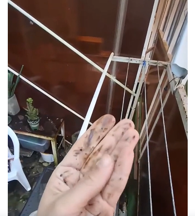 В Туапсе идут "мазутные дожди"