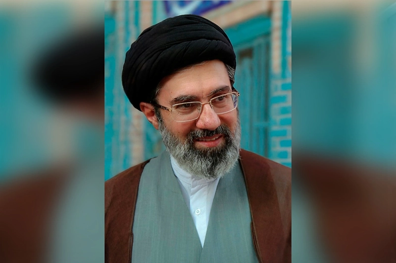 Al Araby: Травмы верховного лидера Ирана Хаменеи почти полностью зажили