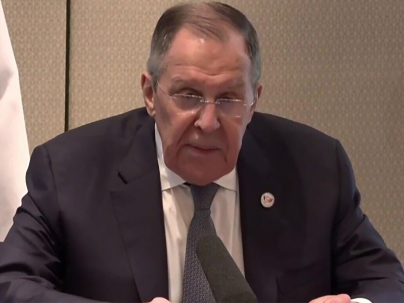 “Я не шучу”: Лавров резко потребовал вывести журналиста с пресс-конференции — видео инцидента