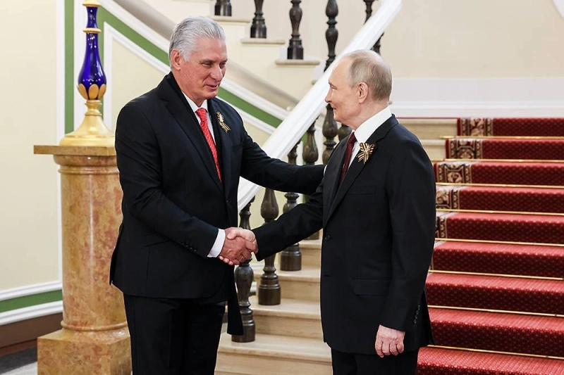 Президент Кубы поблагодарил Путина и народ РФ за подвиг в борьбе с фашизмом