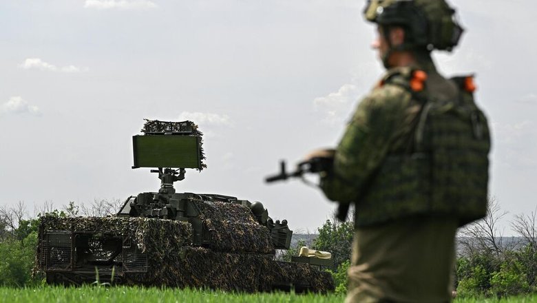 ПВО сбила два снаряда РСЗО HIMARS и 405 беспилотников ВСУ за сутки