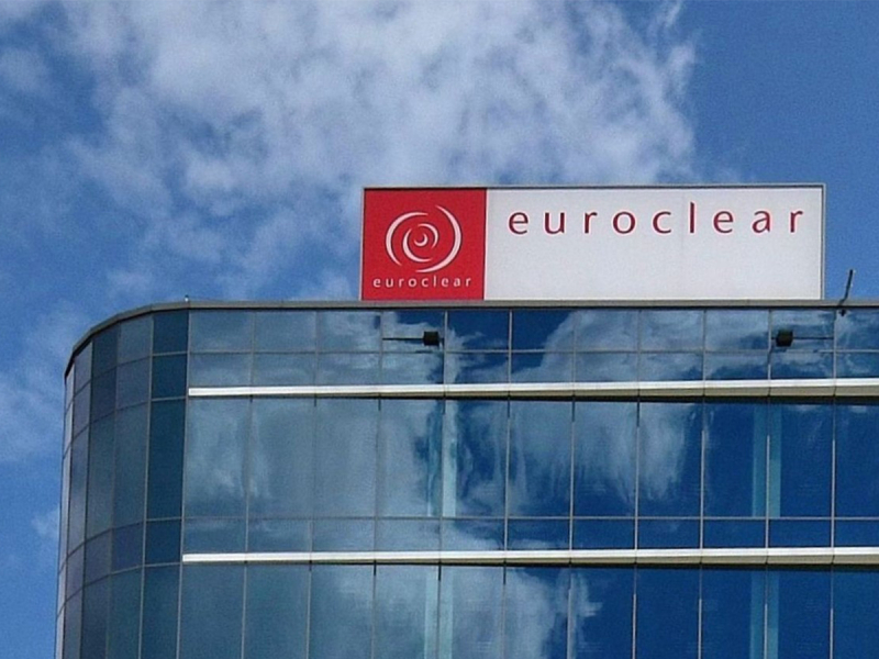 С российских счетов Euroclear Bank начали взыскивать миллиарды — открыты 47 производств