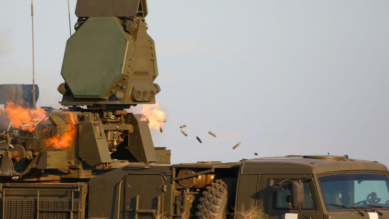 Силы ПВО сбили первый с начала суток украинский дрон, летевший на Москву